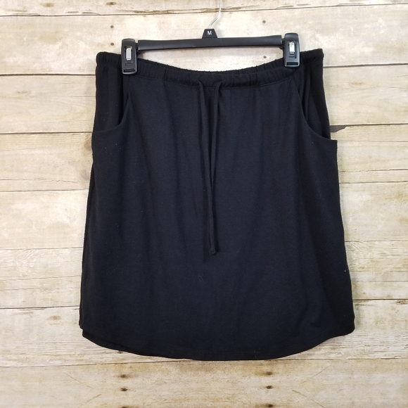 Dresses & Skirts - 3/$15 Sonoma Black Skirt with Pockets Size Medium